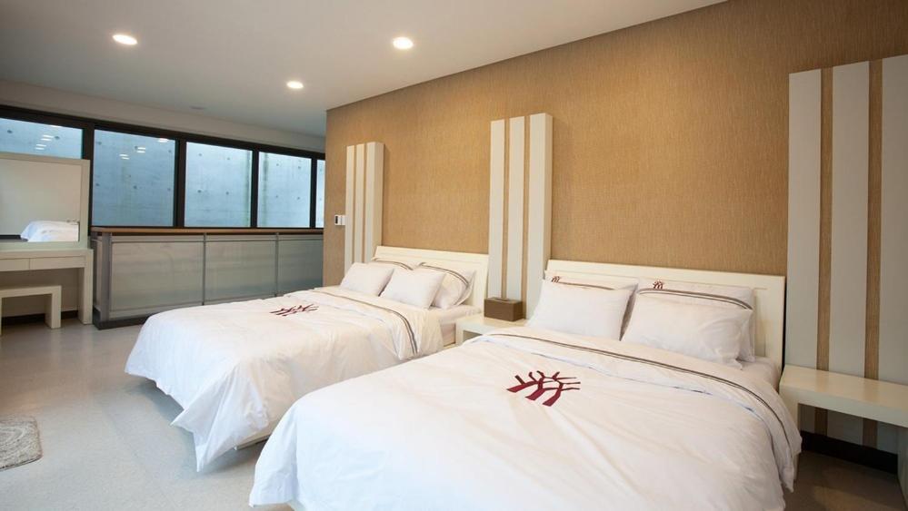 Bao House Pool Villa Янпхьон Екстериор снимка