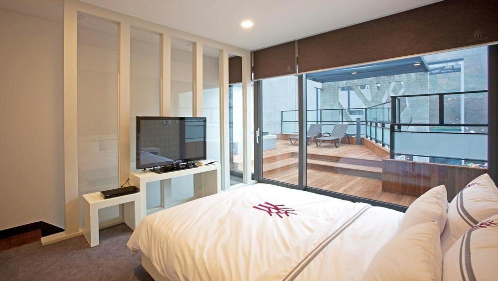 Bao House Pool Villa Янпхьон Екстериор снимка