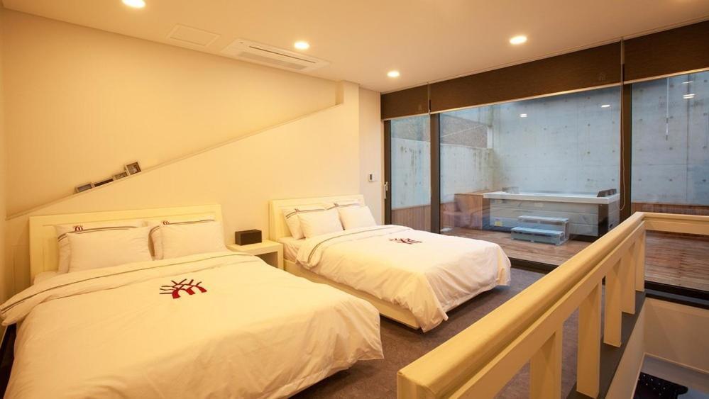 Bao House Pool Villa Янпхьон Екстериор снимка