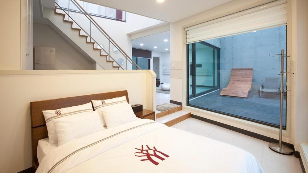 Bao House Pool Villa Янпхьон Екстериор снимка